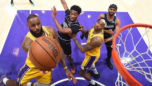Los Lakers vencieron a los Kings